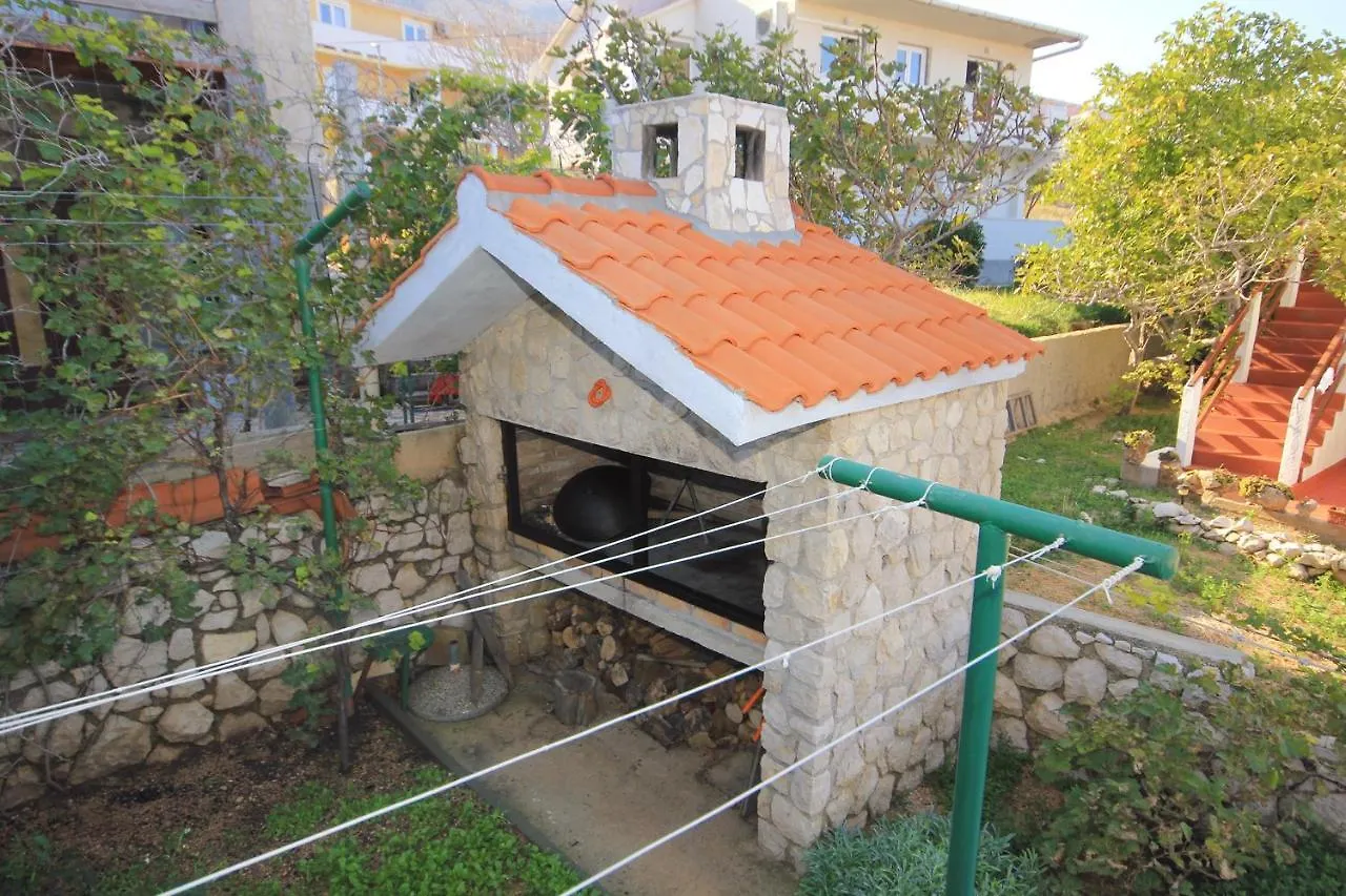 Apartments With A Parking Space Pag - 9388 Pag Town
