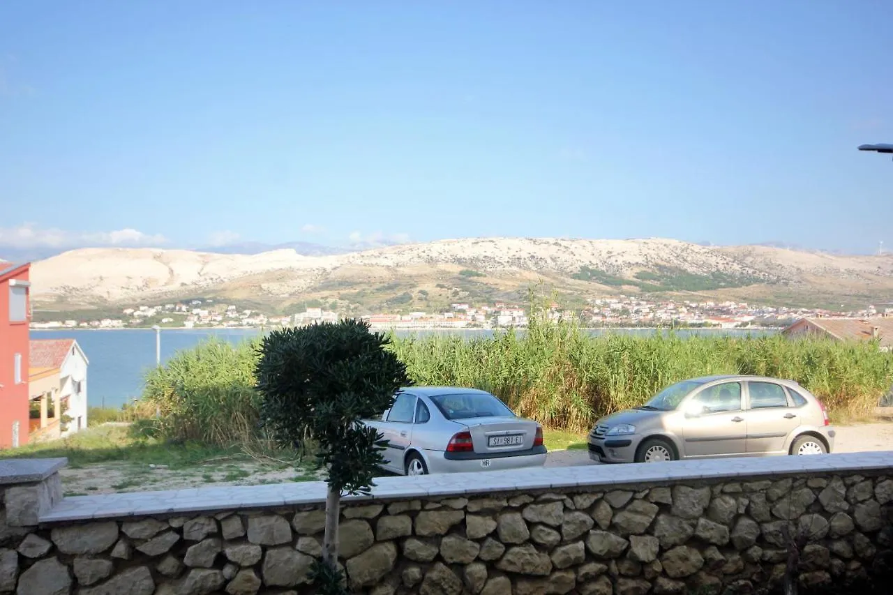 Apartments With A Parking Space Pag - 9388 Pag Town
